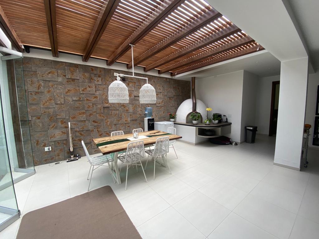 Venta Linda Casa con Piscina Tumbaco — imagen 3