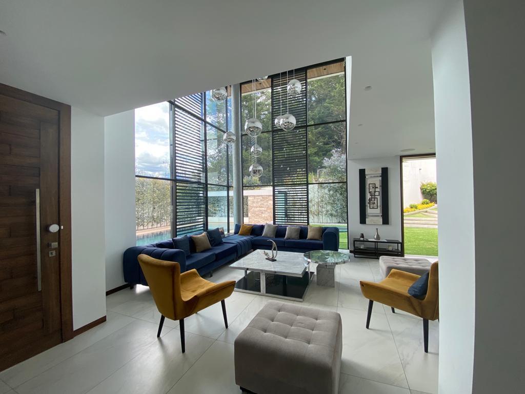 Venta Linda Casa con Piscina Tumbaco — imagen 2