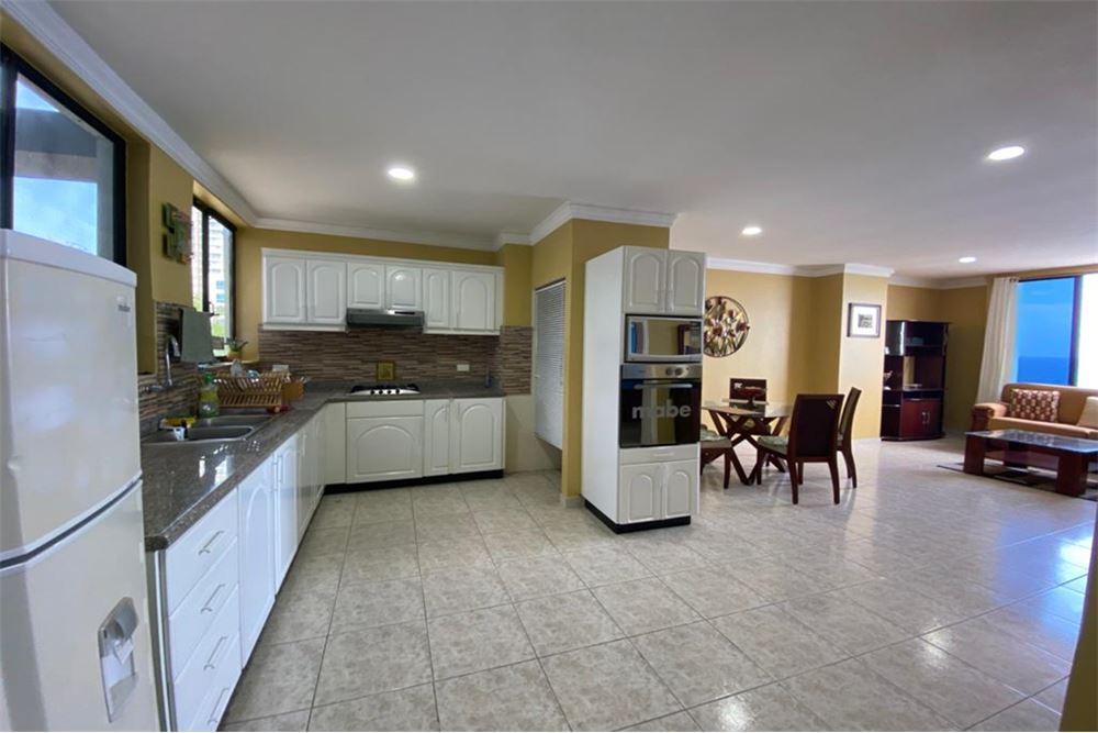 Departamento Amoblado de Venta Frente Al Mar Manta, Manabí — imagen 10