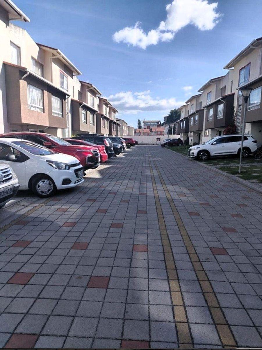 Venta de Casa de Oportunidad en San Antonio de Pichincha — imagen 4