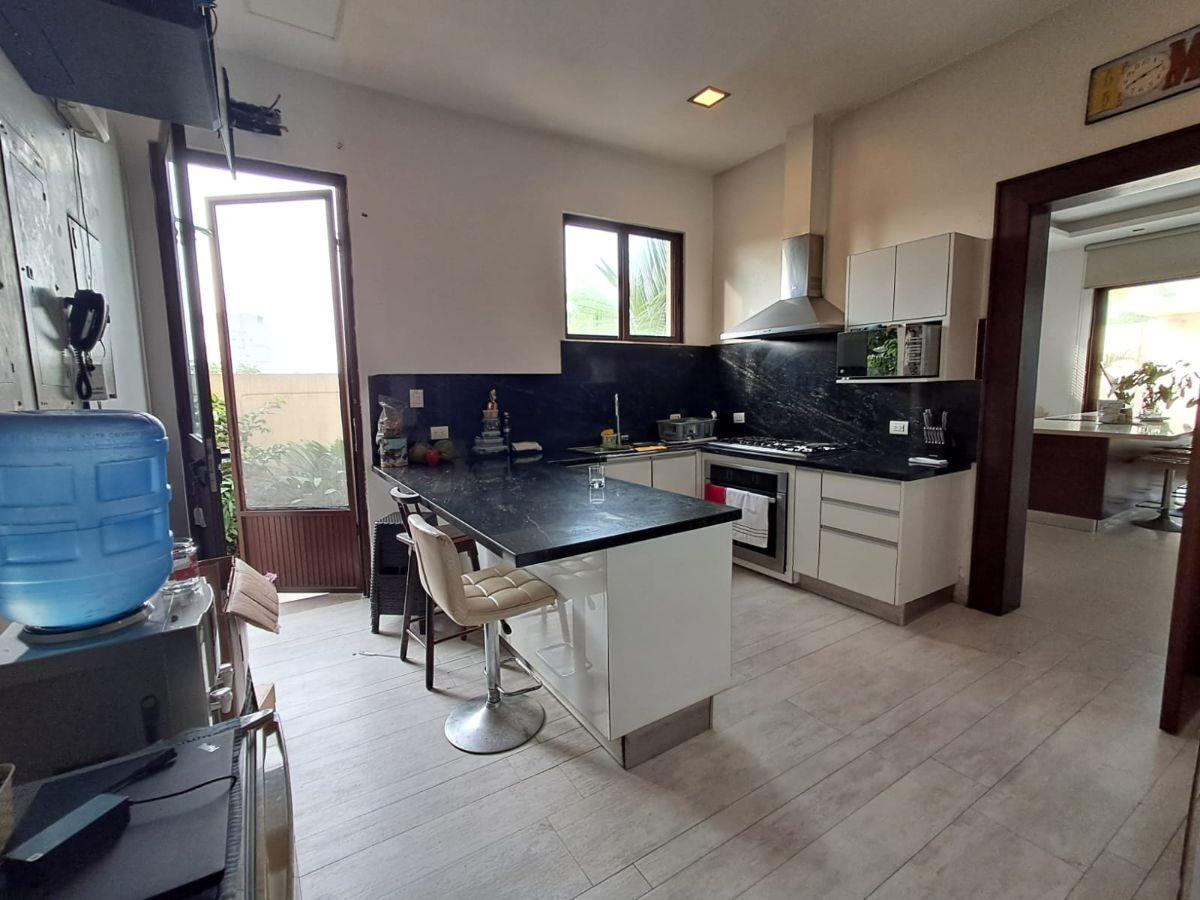 Venta de Casa Super Lujo en Mocoli Samborondon con 1200 m² de Construccion, Guayas — imagen 7