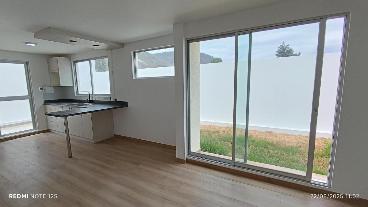 Oportunidad Vendo! Sector La Pampa, con Patio de 57 m². Provincia de Pichincha — imagen 6