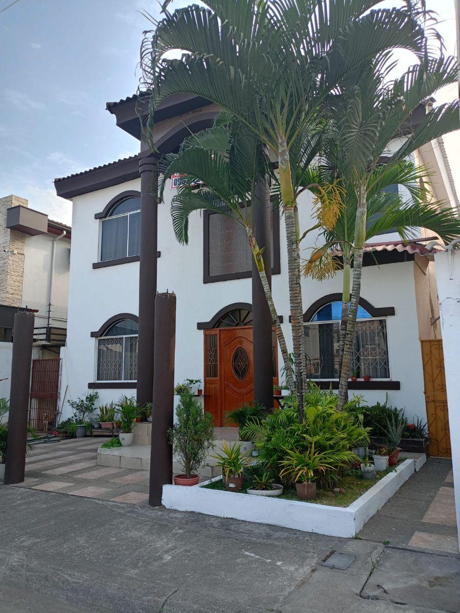 Venta Casa - Urbanizaciòn El Condado Vicolinci - 3 Dorm. - (Wyf), Guayas — imagen 10