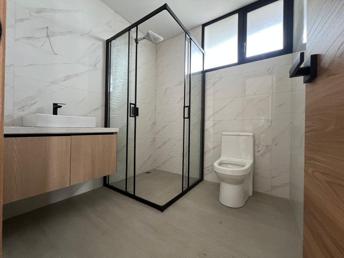 En Venta Departamento Tres Dorm. Acabados de Lujo - Cuenca, Azuay — imagen 6