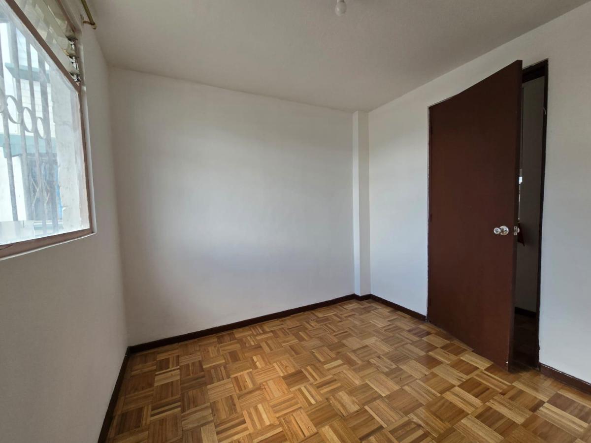Venta Departamento Remodelado Av Los Granados Cerca Udla Condominios El Batán — imagen 2
