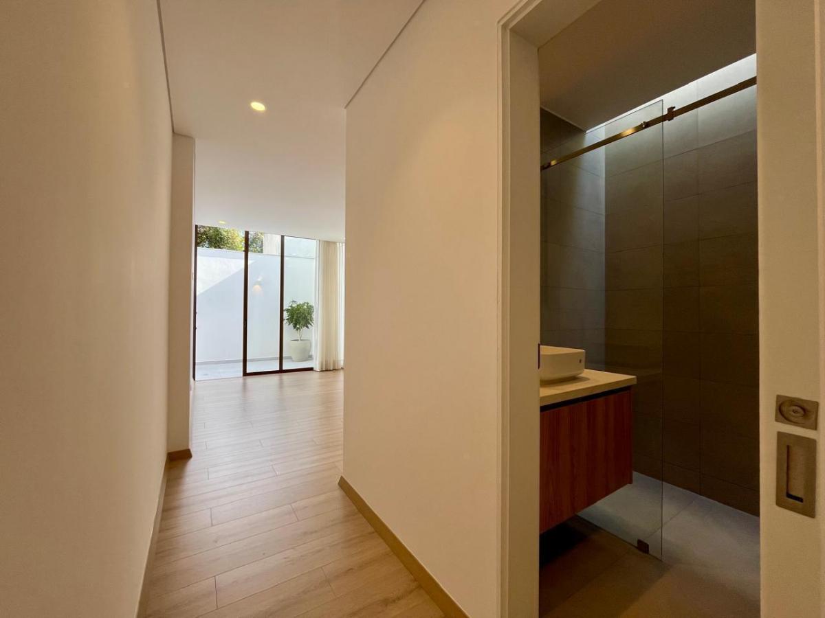 Loft en Venta por Estrenar - Sector Quito Tenis Area Social con Acceso a Patio Privado Descripción L — imagen 6