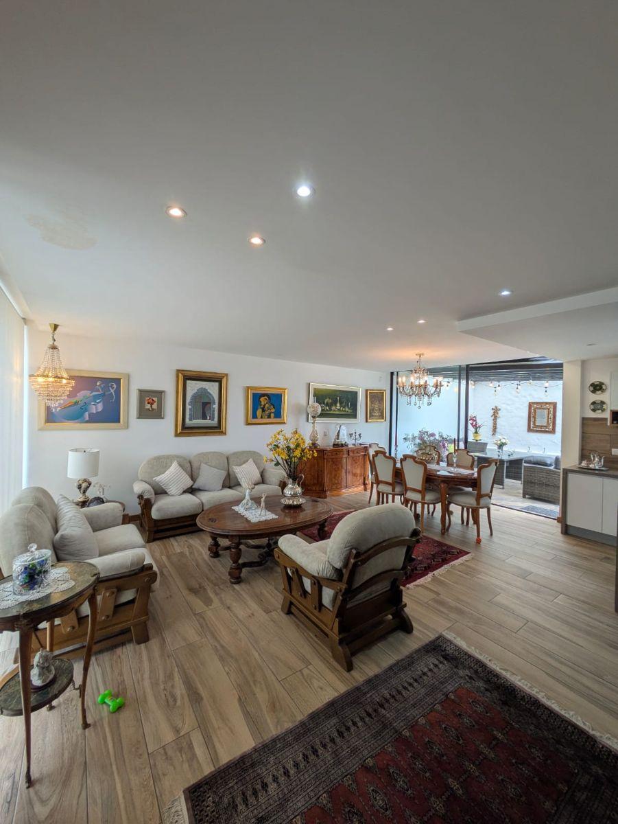 Hermosa Casa de Venta en Uno de Los Mejores Sitios de Cumbaya. San Juan — imagen 10