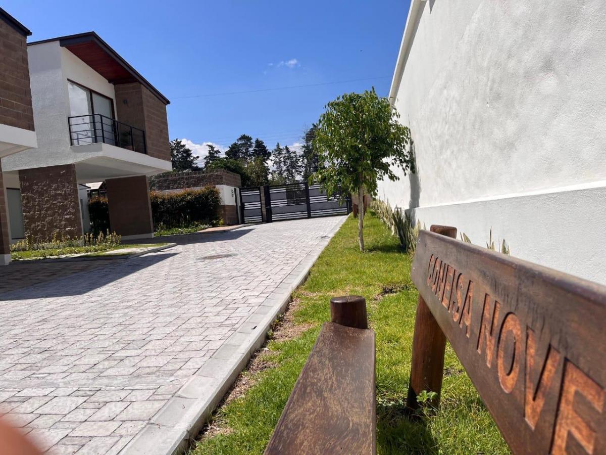 Valle de Los Chillos Sector Santa Clara Se Vende Casas No Adosadas, Modernas Dentro de Urb. Cerrada — imagen 8