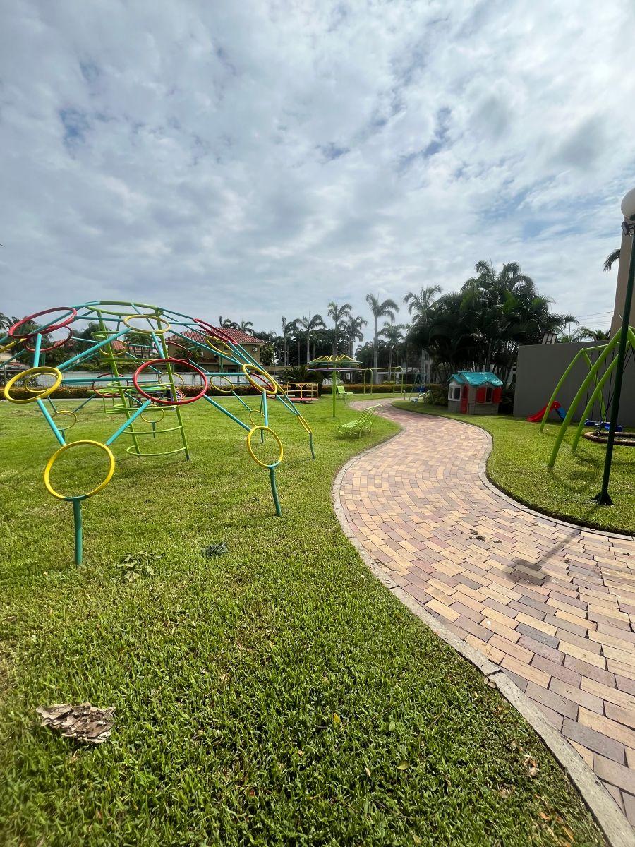Terreno en Venta Urb Vista Al Río Samborondon con Hermosa Vista, Guayas — imagen 6