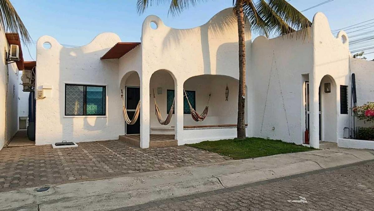Playas Km 3.5 Via Data Anacapri2 Casa Amablada en Venta, Guayas — imagen 8