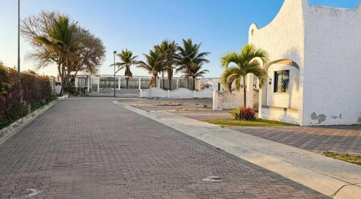 Playas Km 3.5 Via Data Anacapri2 Casa Amablada en Venta, Guayas — imagen 7