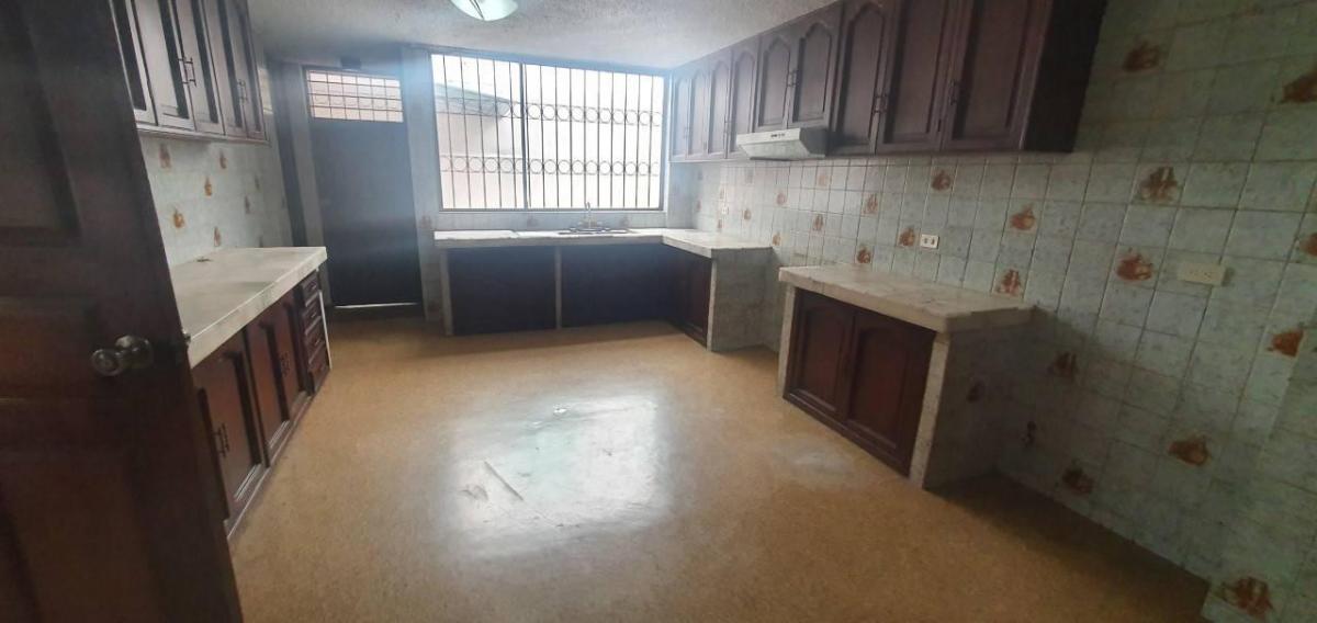 Se Vende Casa Sector Jipijapa — imagen 9