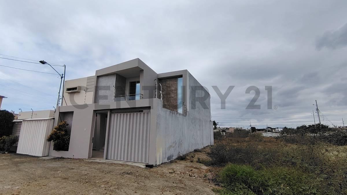 Casa en Venta en Montecristi - Hermosa y Hogareña, Manabí — imagen 9