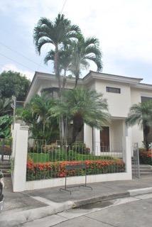Venta Lujosa Casa Urbanización Los Olivos Ceibos con Piscina (Gim), Guayas — imagen 8