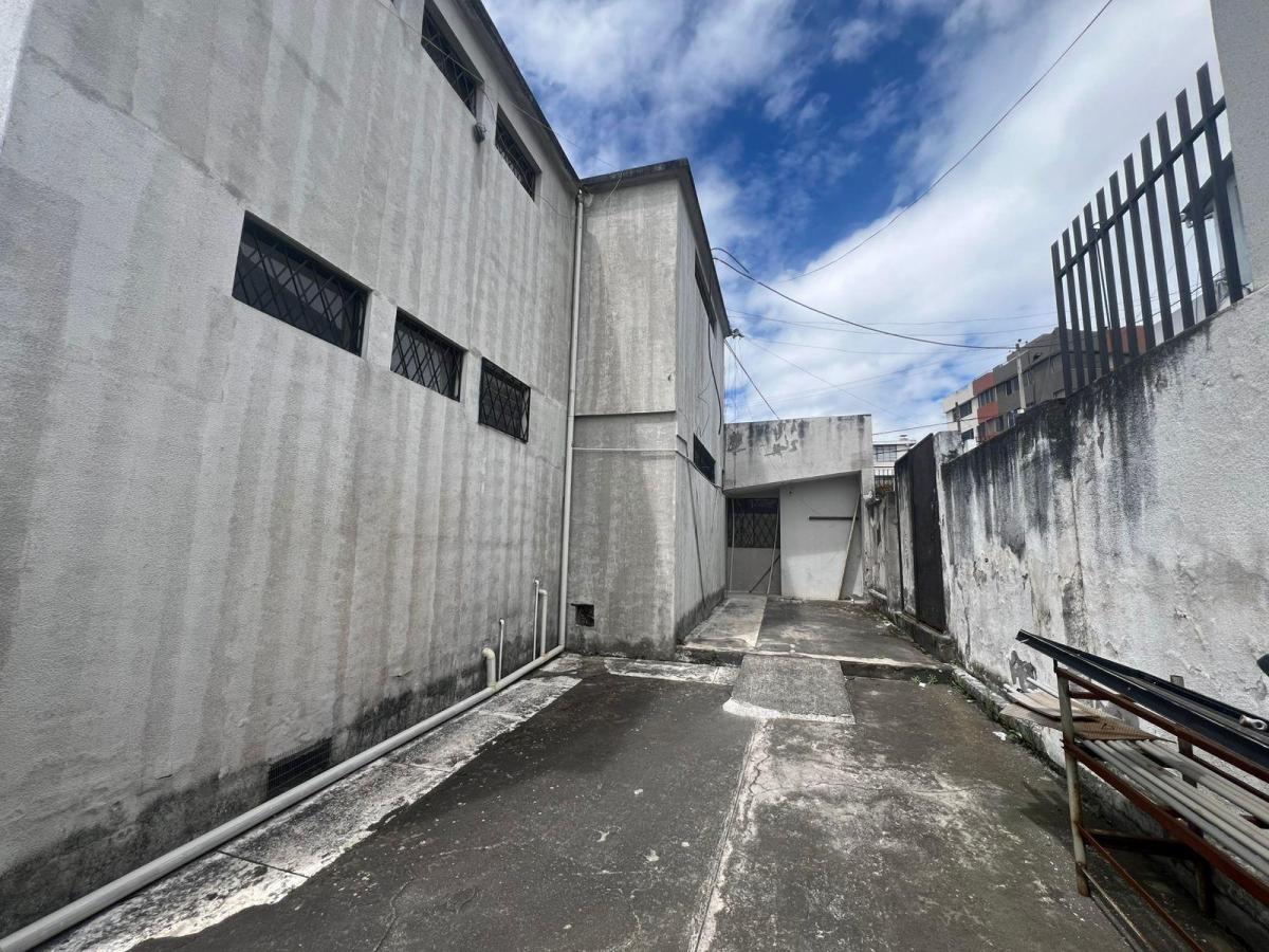 Terrenos con Construcción Ubicados en La Elia Liut y Brasil. Juntos o Separados. Provincia de Pichincha — imagen 7
