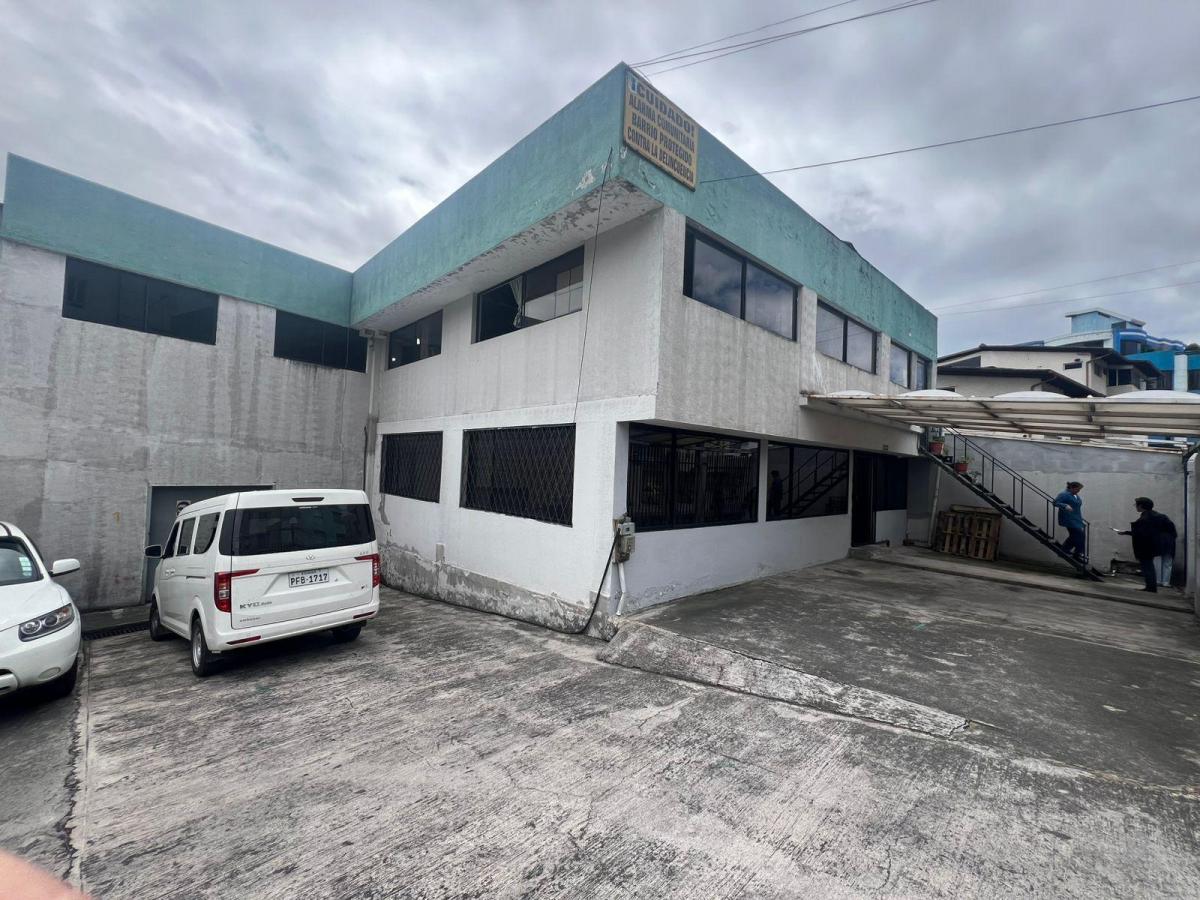 Terrenos con Construcción Ubicados en La Elia Liut y Brasil. Juntos o Separados. Provincia de Pichincha — imagen 6