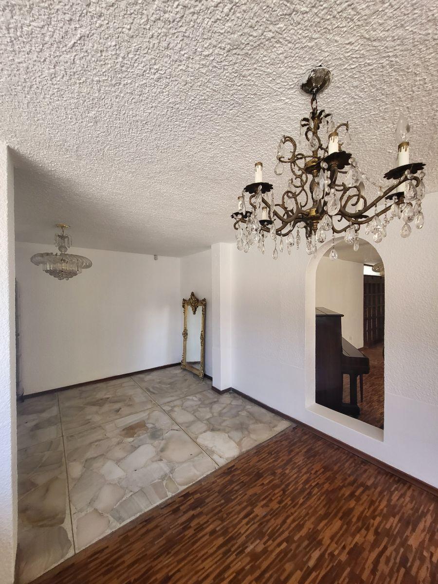 Oportunidad Amplia y Confortable Casa en Venta — imagen 10