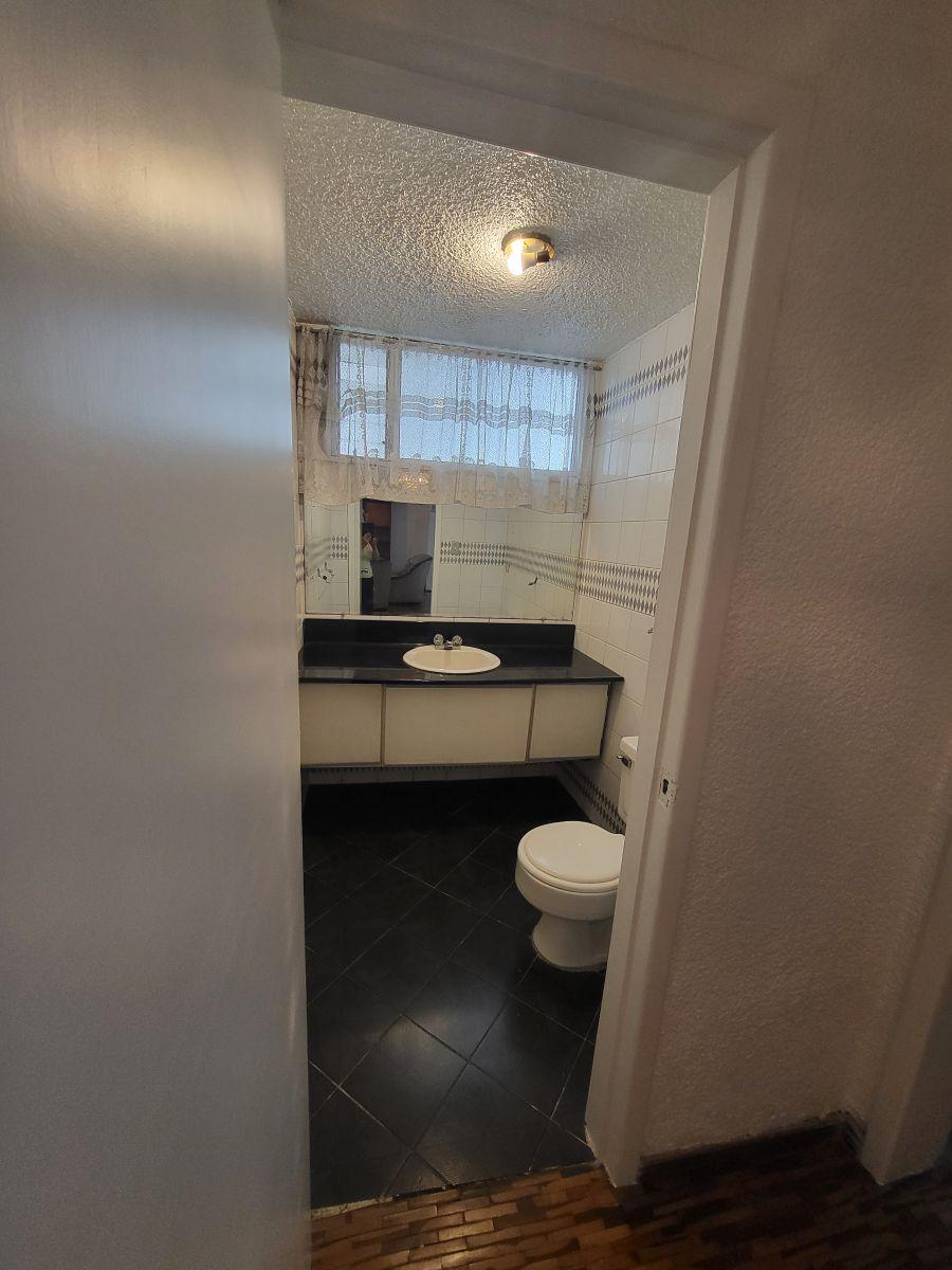 Oportunidad Amplia y Confortable Casa en Venta — imagen 6