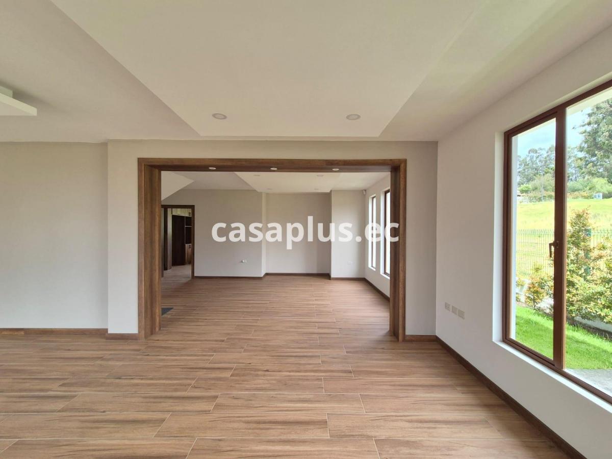 Casa por Estrenar en Venta en Belisario Quevedo en Latacunga, Cotopaxi — imagen 9