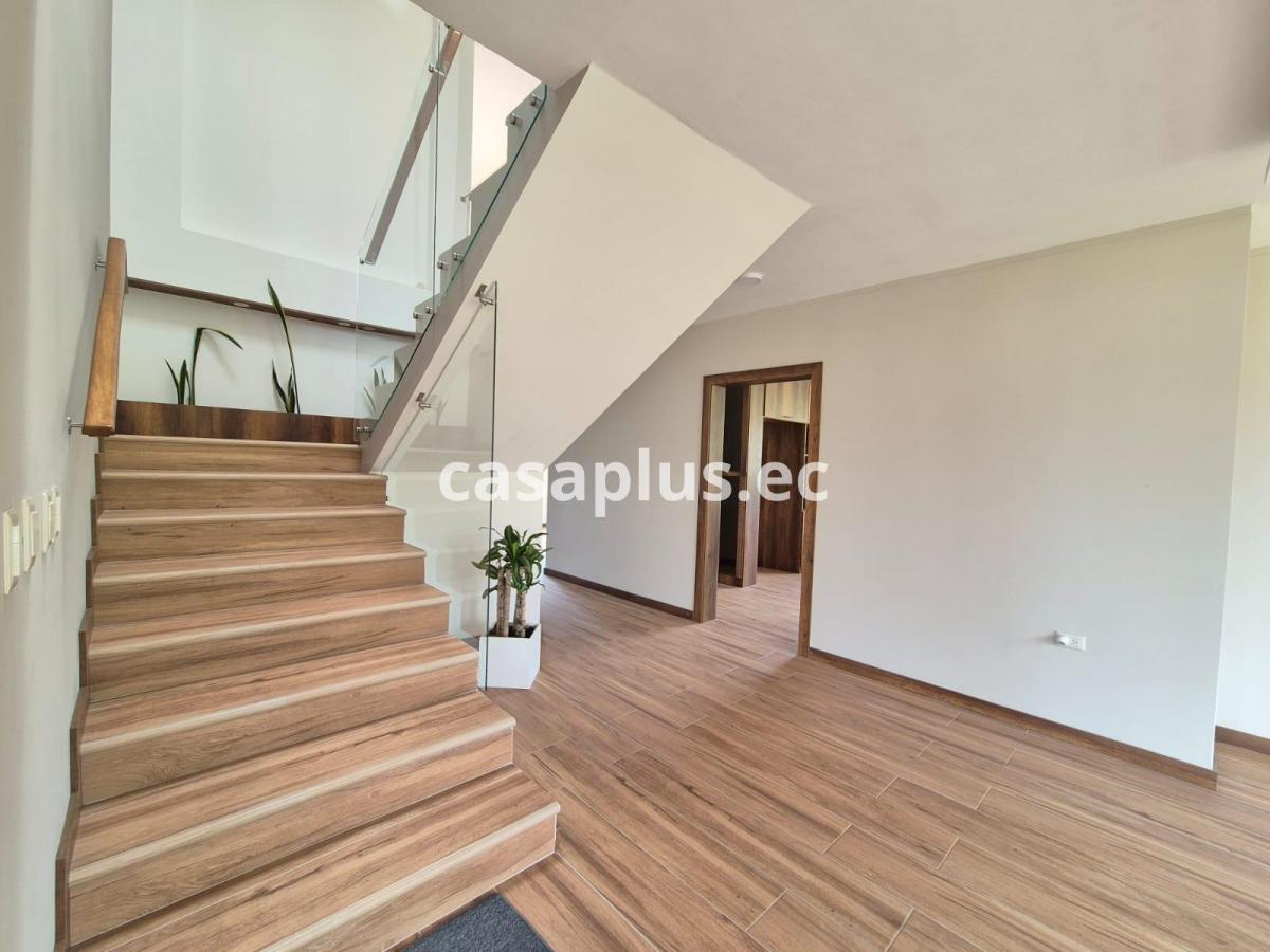 Casa por Estrenar en Venta en Belisario Quevedo en Latacunga, Cotopaxi — imagen 7