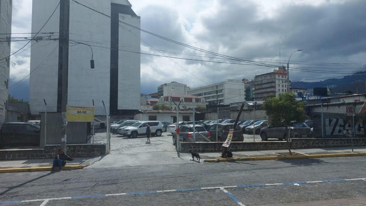 Terreno 1123 m Sector Clinica Pichincha — imagen 8