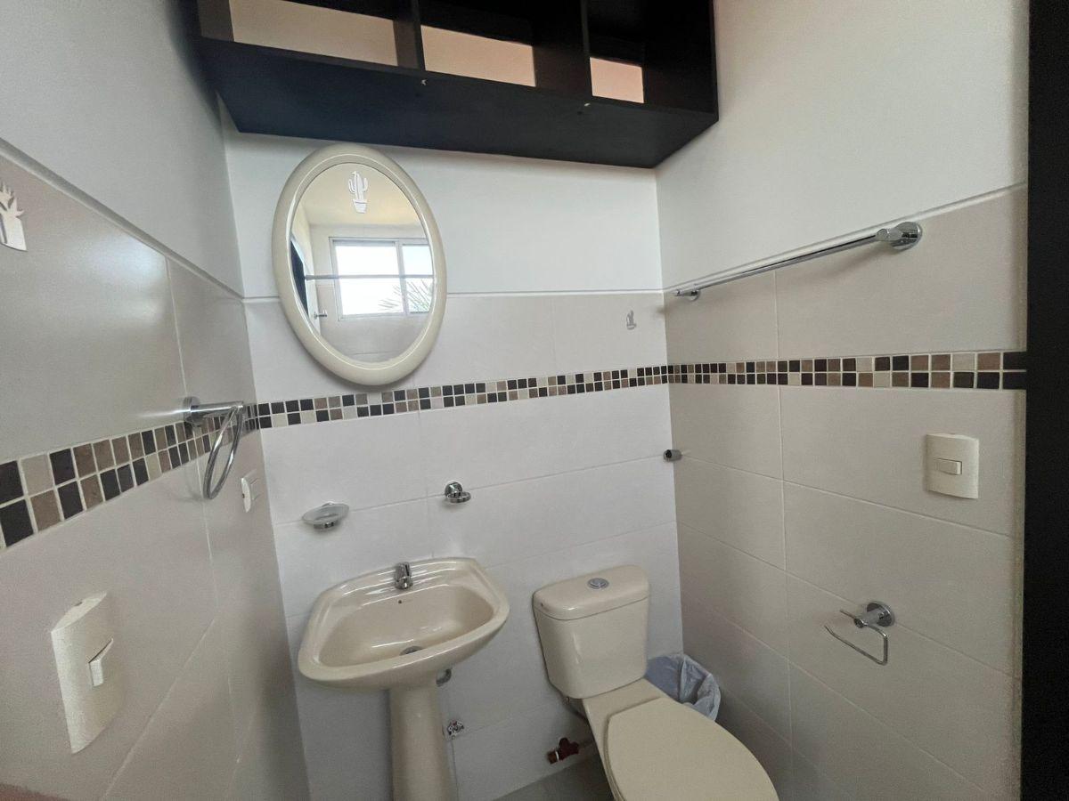 Vendo Casa en Urb. Romadera, Guayas — imagen 8