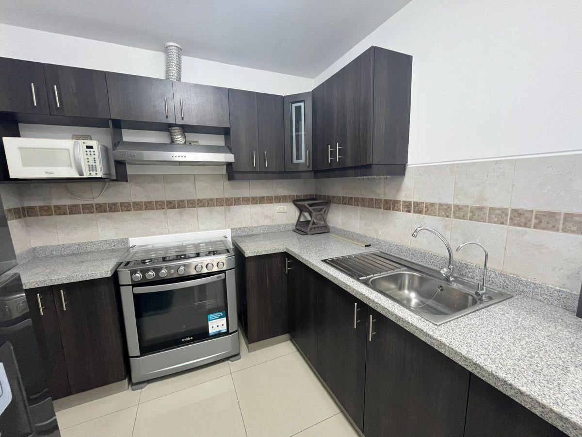 Vendo Casa en Urb. Romadera, Guayas — imagen 6