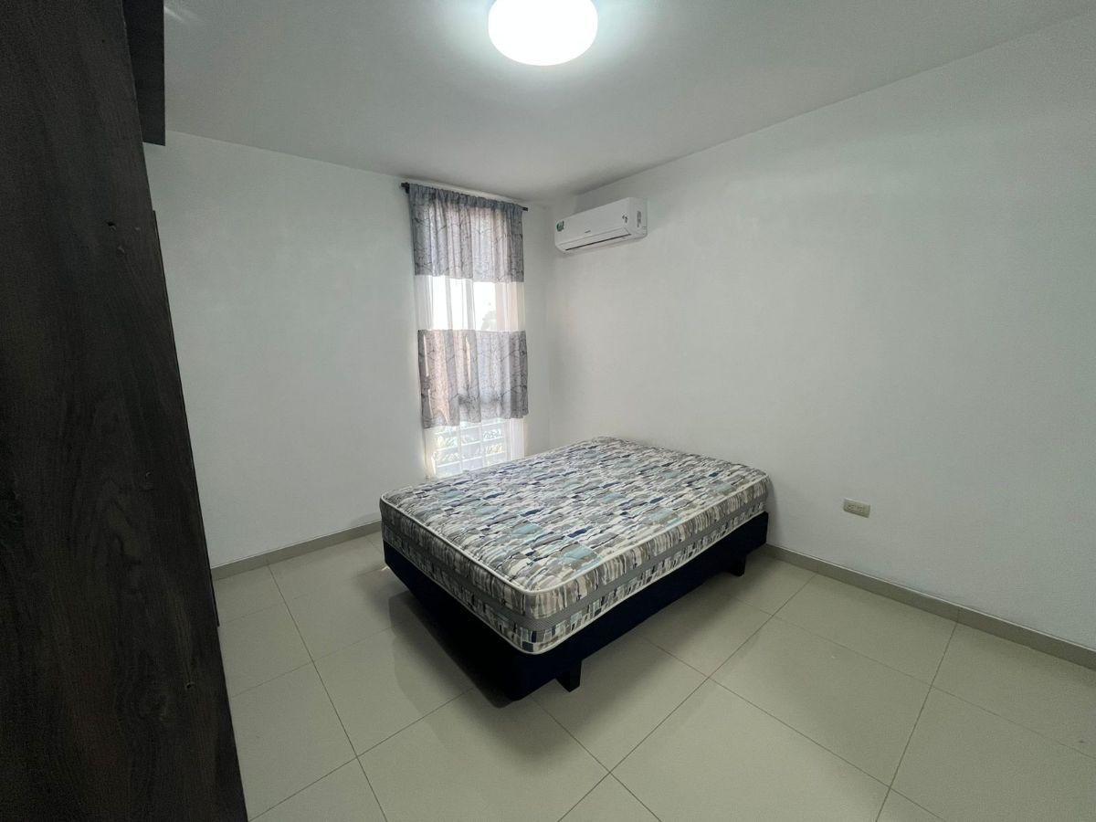 Vendo Casa en Urb. Romadera, Guayas — imagen 2
