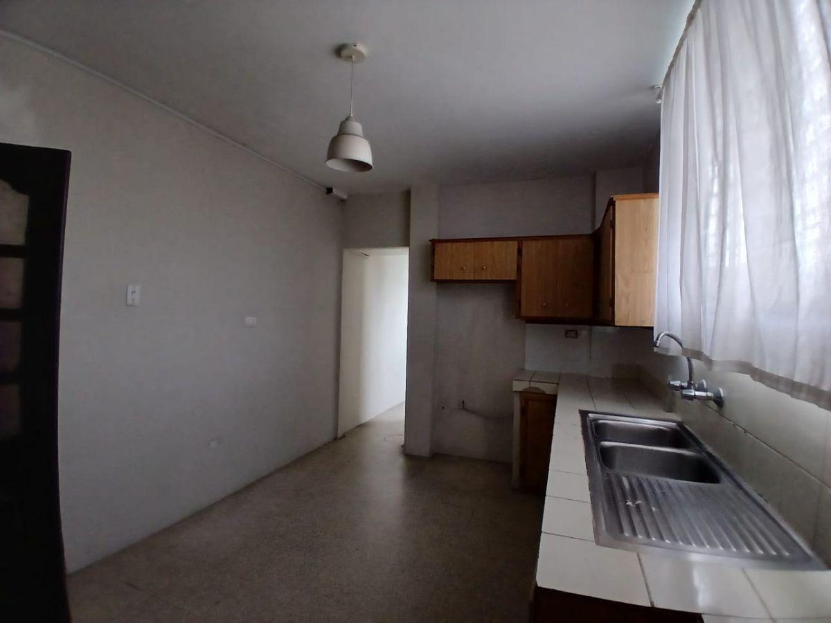 Se Vende Departamento en Circunvalación Sur – Sector Urdesa Central, Guayas — imagen 9