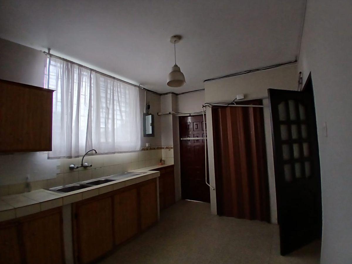 Se Vende Departamento en Circunvalación Sur – Sector Urdesa Central, Guayas — imagen 5