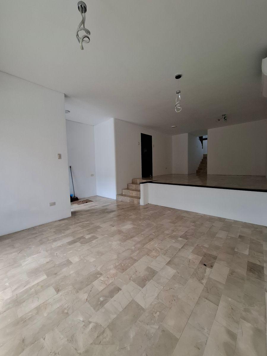 Ceibos Norte: en Venta Impecable Casa Remodelada de 4 Habitaciones con Patio y Terraza, Guayas — imagen 10