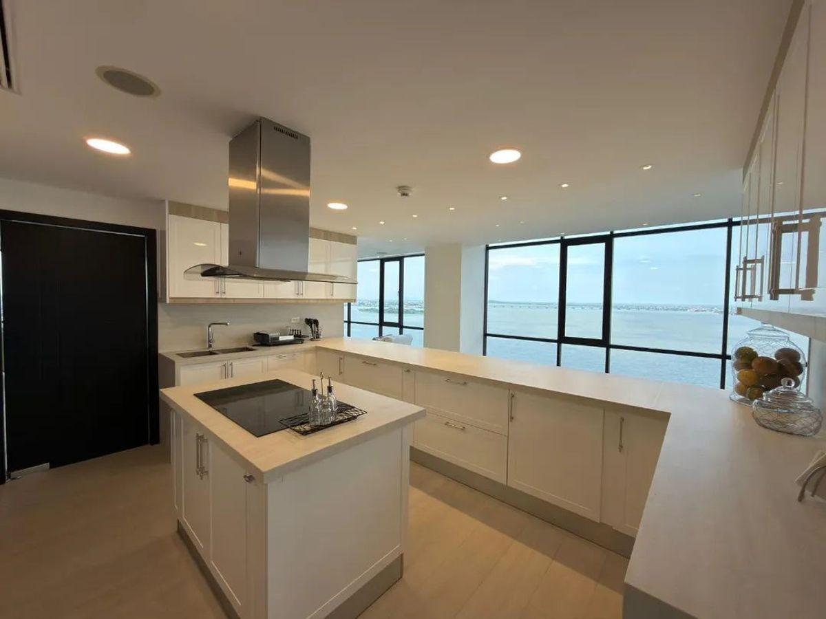 Exclusivo Penthouse con Vista Al Rio en Venta en Bellini (Puerto Santa Ana), Guayas — imagen 6