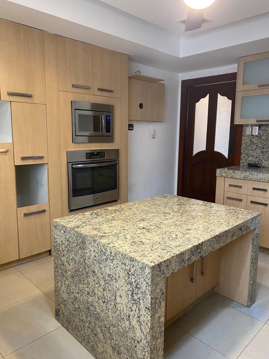 Vendo Casa en Urb. Los Parques, Guayas — imagen 6