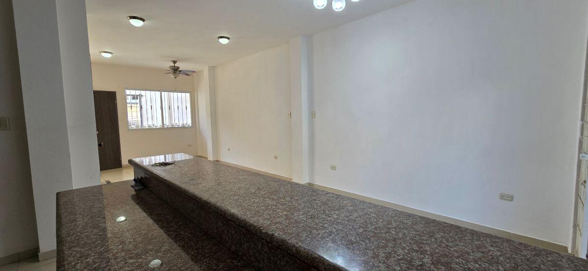 Casa en Venta en Guayacanes Norte de Guayaquil 3 Dorm. Seguridad $112.000, Guayas — imagen 5