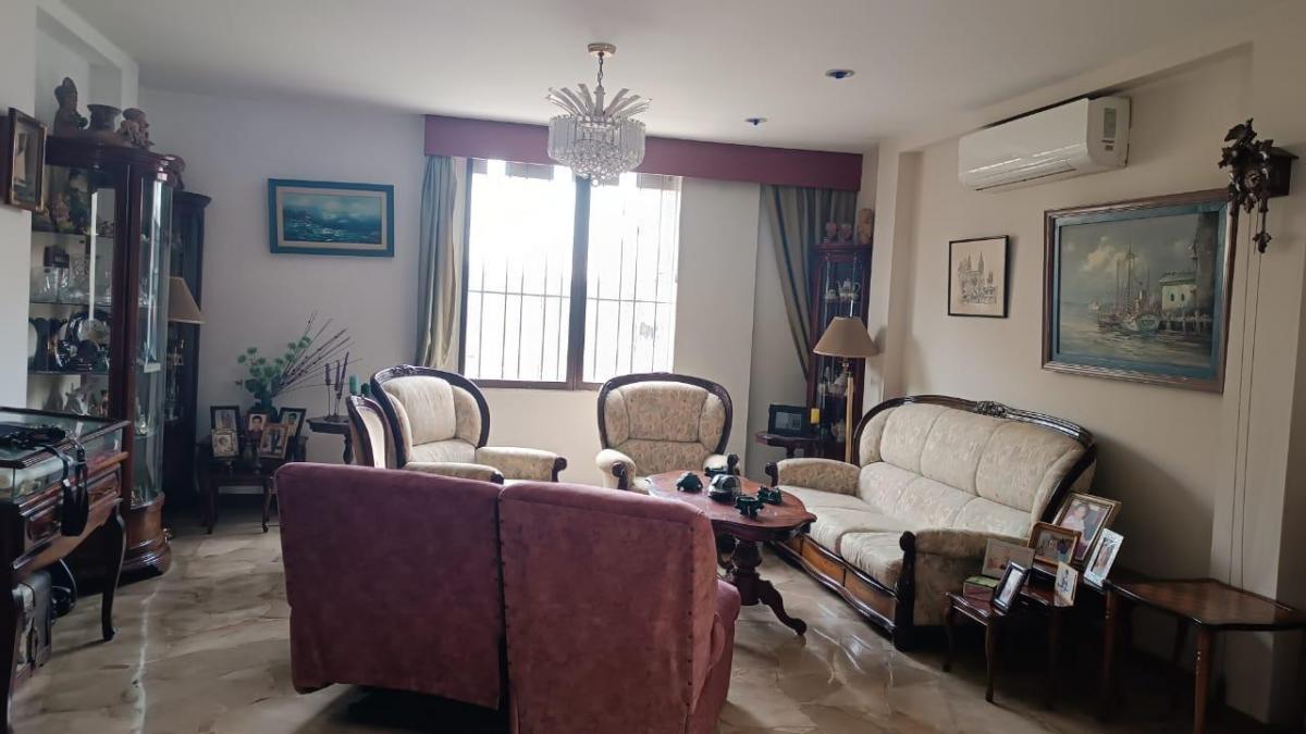 En Venta Casa Rentera con Piscina - Cdla Albatros - Kennedy (Alexca), Guayas — imagen 8