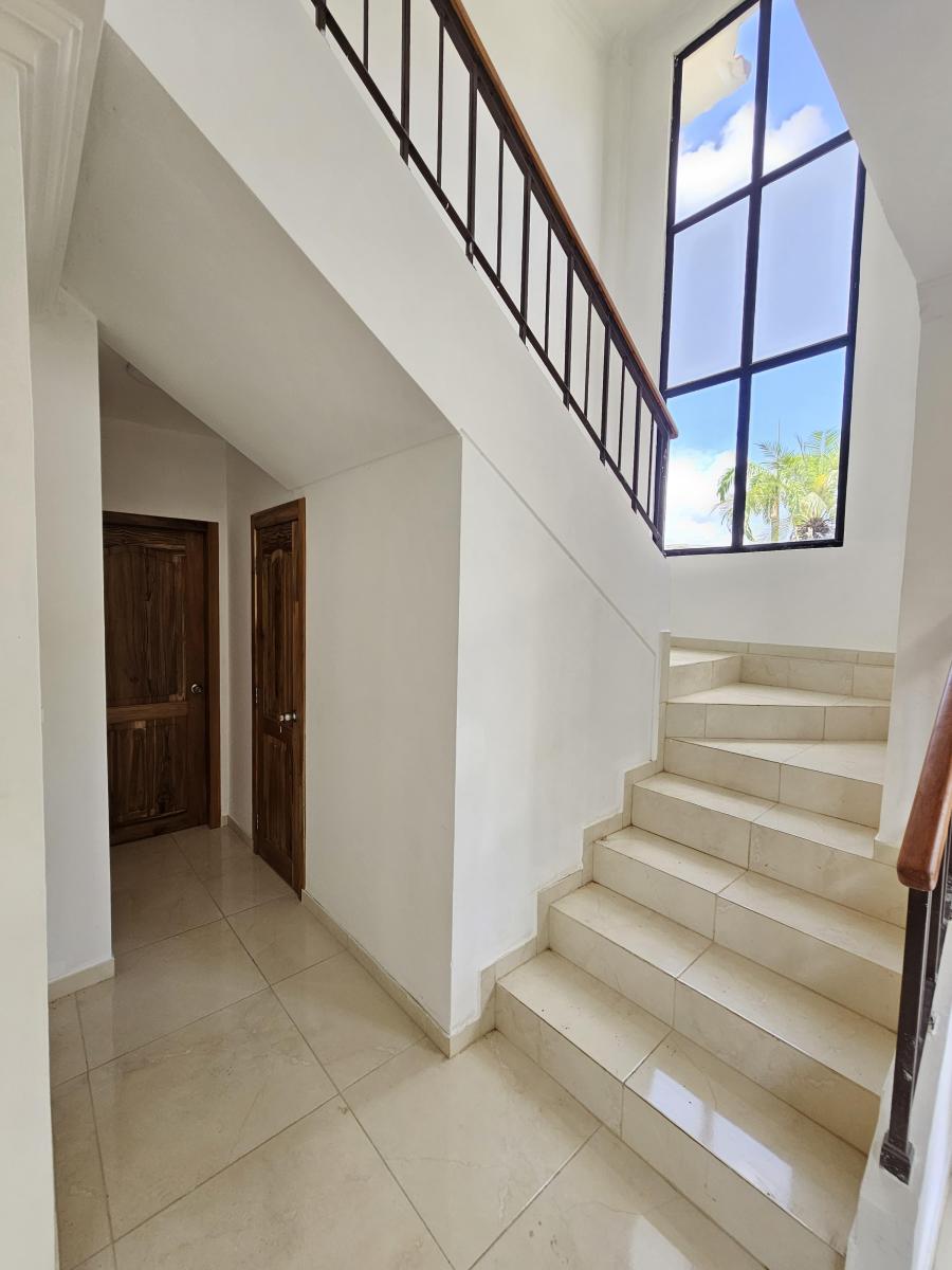 En Venta Casa en La Urbanizacion Portofino - Via a La Costa, Guayas — imagen 2