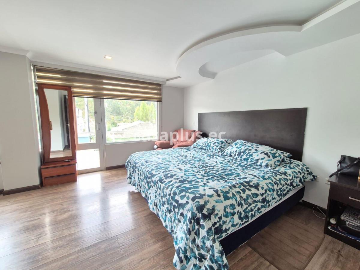 Casa de 2 Pisos en Venta en Vertientes de Locoa en Latacunga, Cotopaxi — imagen 2
