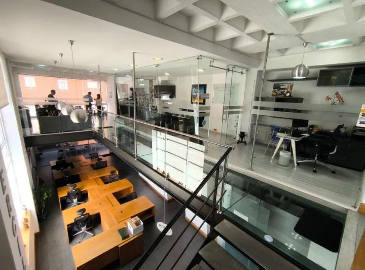 C/ Lomas de Monteserrín, Oficina de 231 m² en Venta, Sector Ekopark — imagen 1