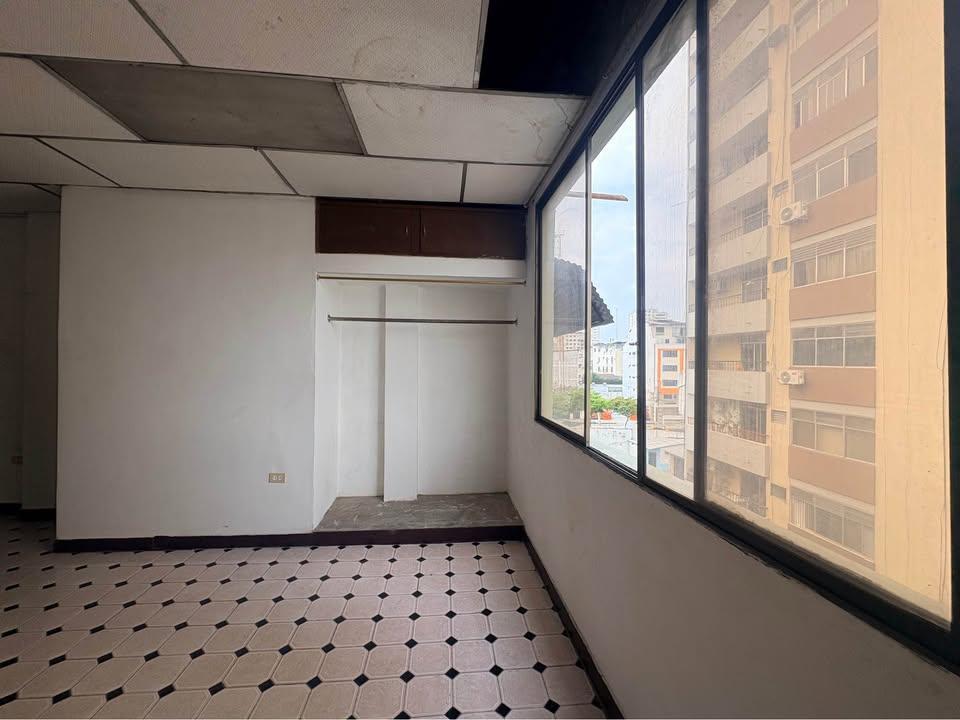 Departamentos en Venta en Escobedo y Padre Solano Elimo, Guayas — imagen 10