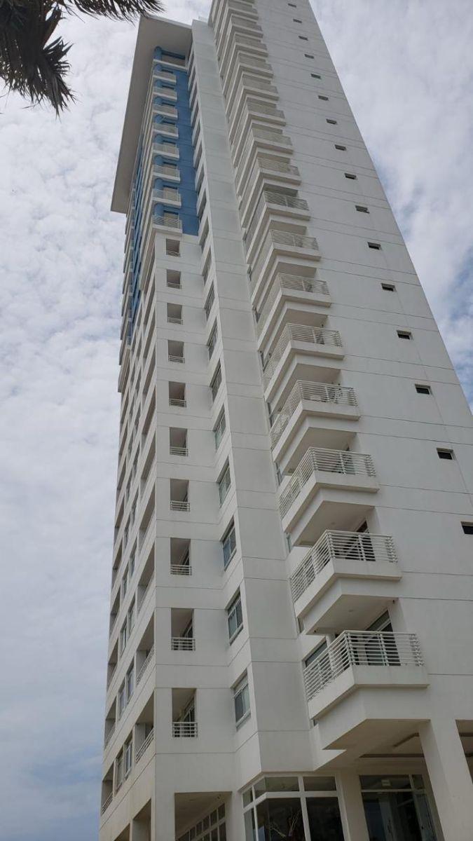 Departamento de Venta con Vista Al Mar, Amoblado Ocean Club - Playas, Guayas — imagen 9