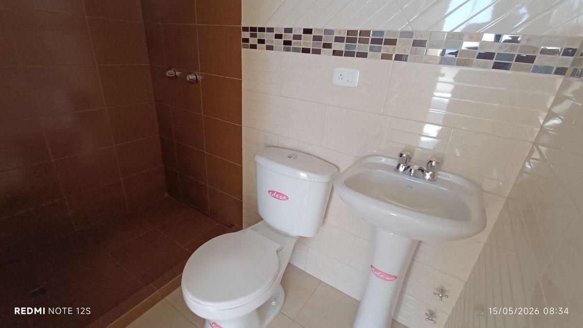 Casa en Venta de 123 m² Cerca a Centros Comerciales — imagen 2