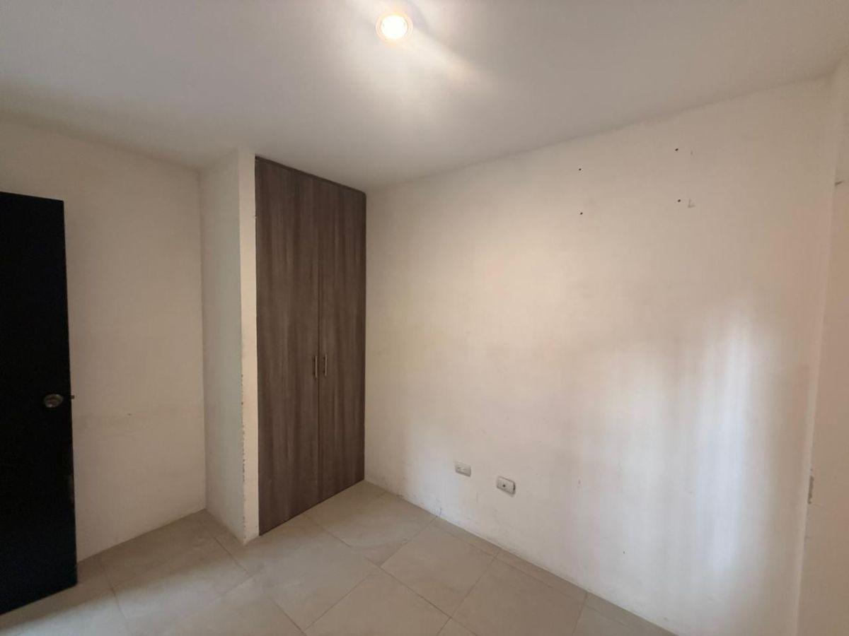 Casa en Venta Urbanizacion La Rioja Etapa Asturias Via a La Aurora, Guayas — imagen 3