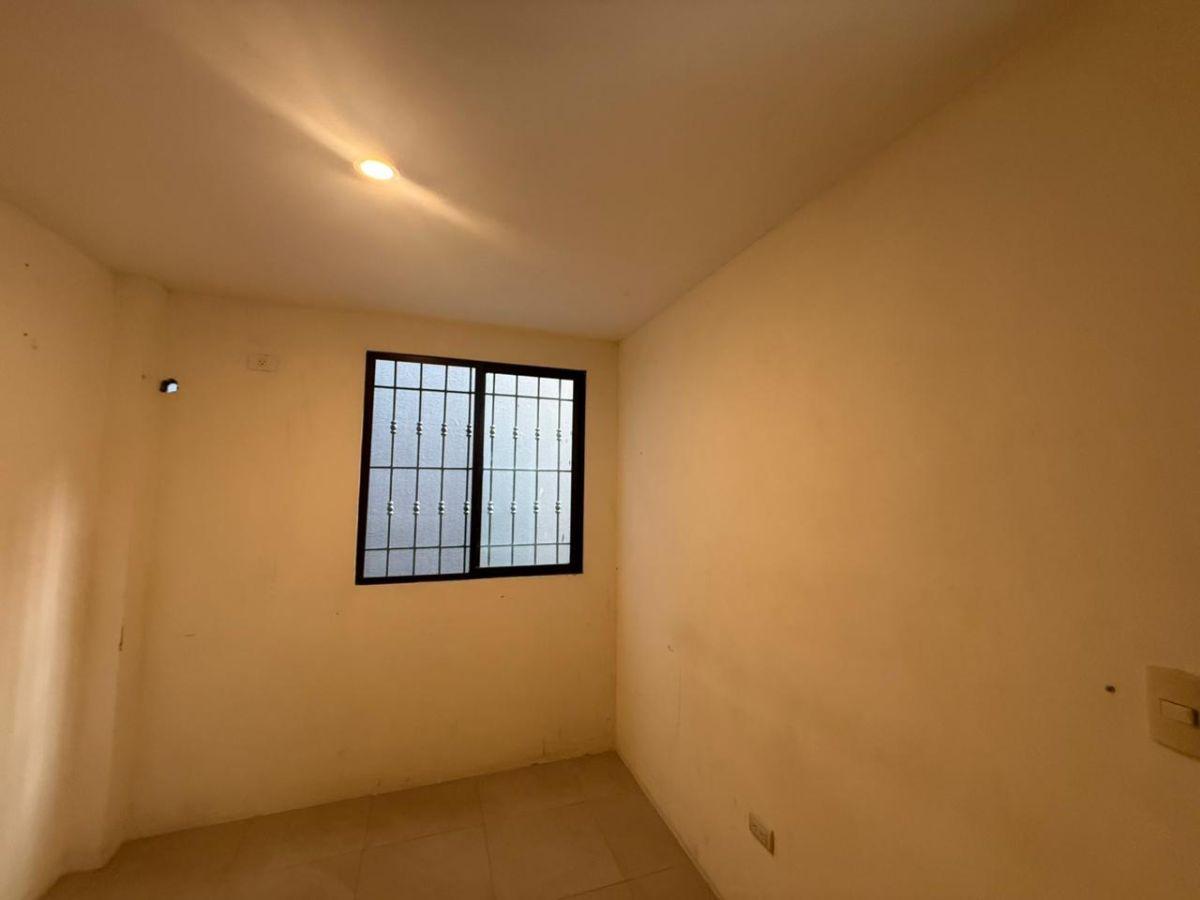 Casa en Venta Urbanizacion La Rioja Etapa Asturias Via a La Aurora, Guayas — imagen 2