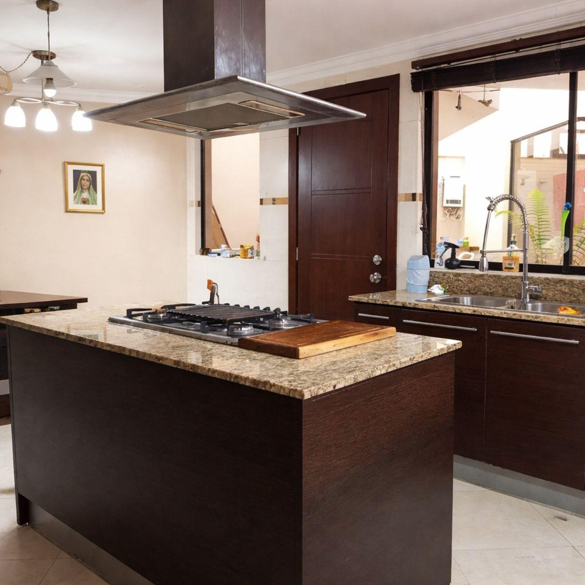 Venta Casa 4 Dorm. y Suite en La Primavera, Cumbaya — imagen 9