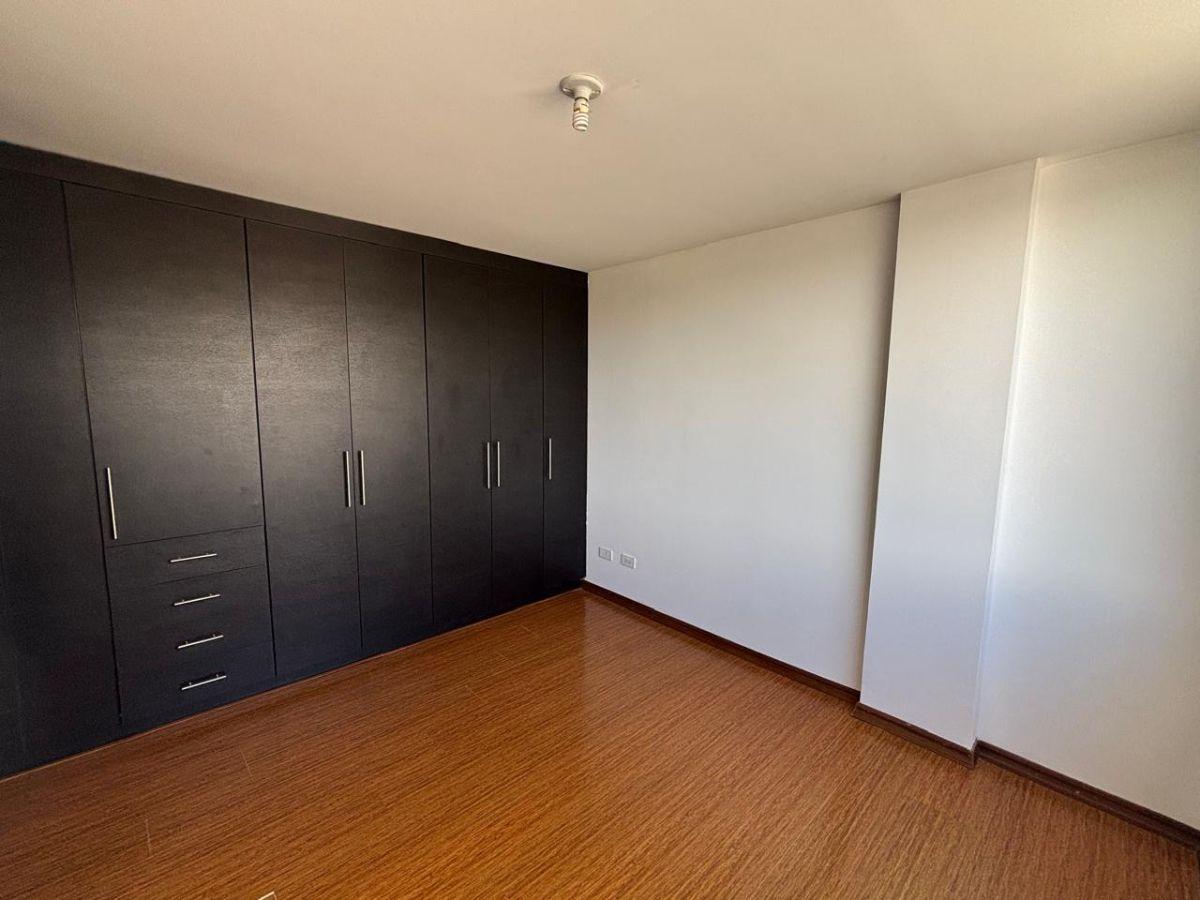 Dpto Ponceano Alto $77.000 Sector Supermaxi Real Audiencia 3 Dorm. — imagen 2
