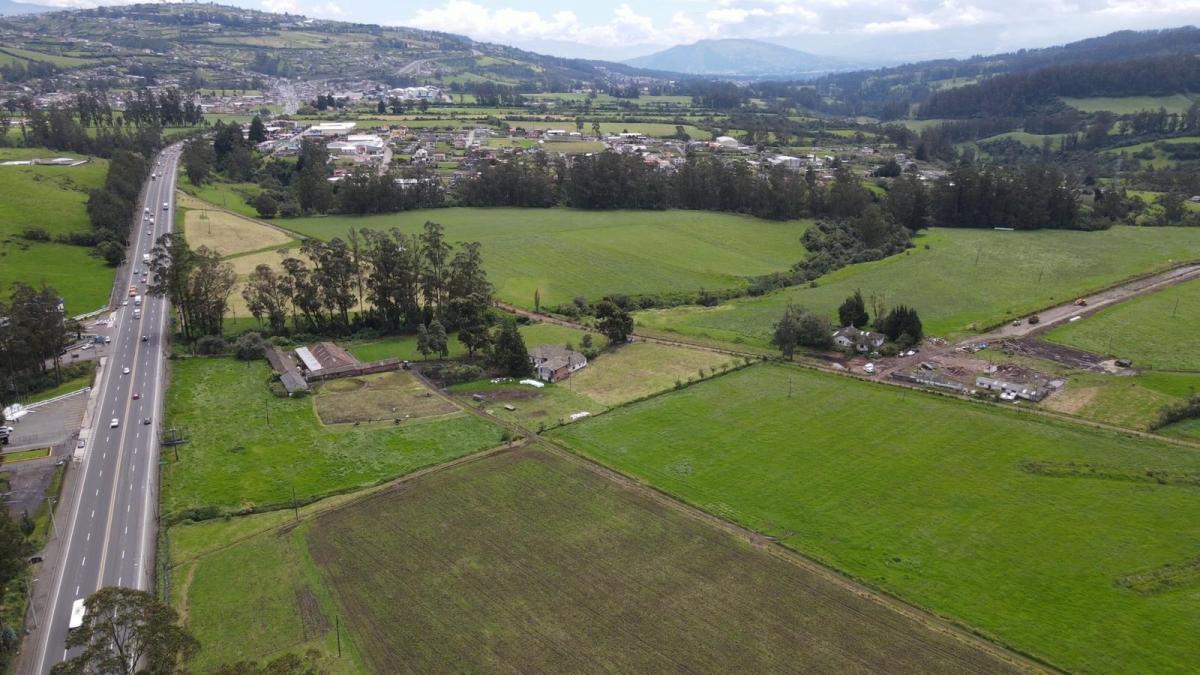 Vendo Terrenos Para Industrias en Tambillo — imagen 6
