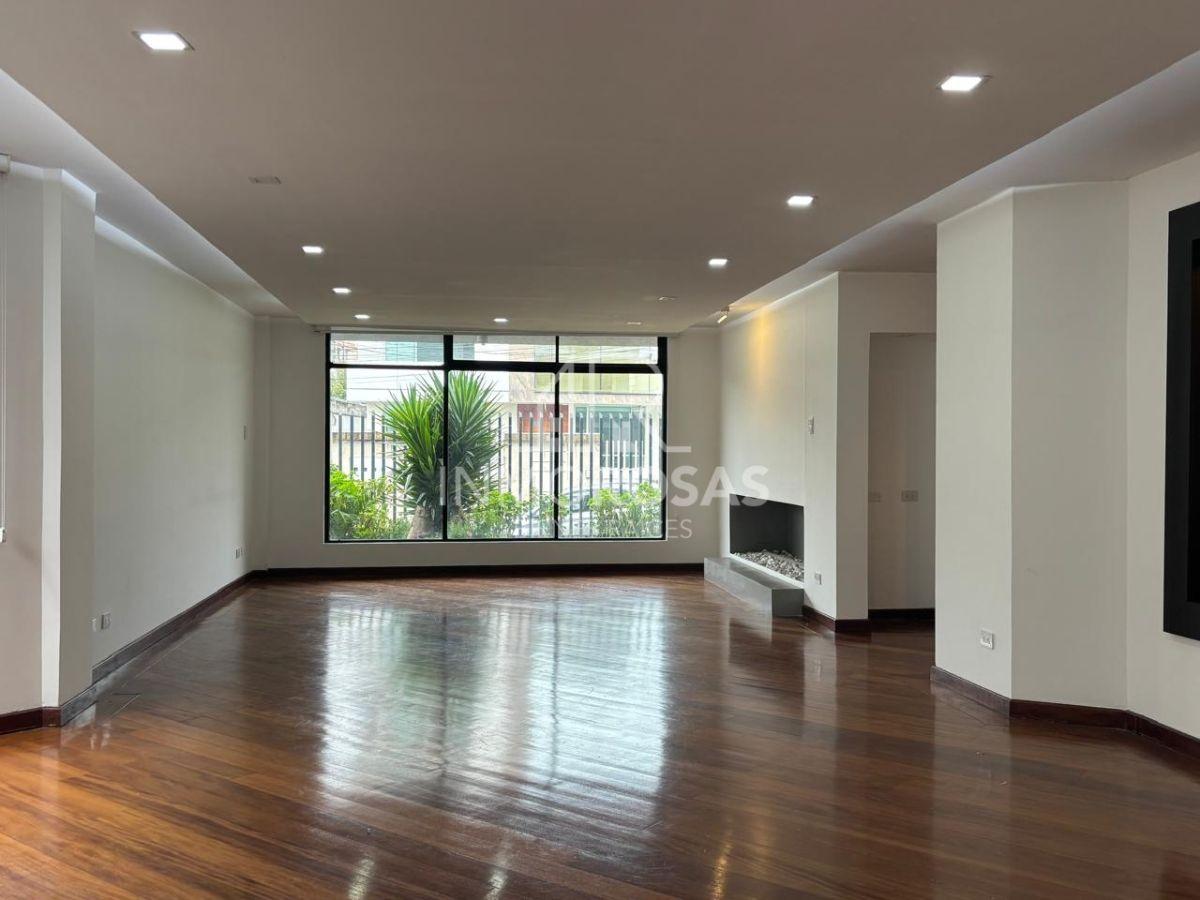 Vendo Amplio Departamento $175.000 Urb. El Condado 240 m² con 3 Dorm. y 2 Parq — imagen 10