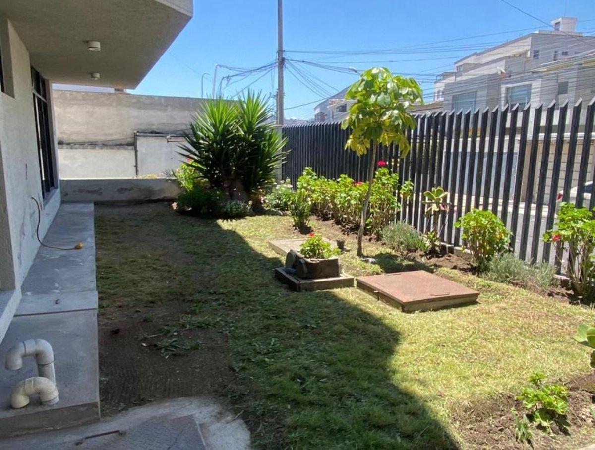 Vendo Amplio Departamento $175.000 Urb. El Condado 240 m² con 3 Dorm. y 2 Parq — imagen 7