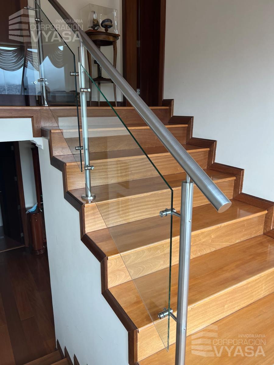 Carcelén, Bonito Dúplex de 228 m² en Venta de 3 Dorm. — imagen 7