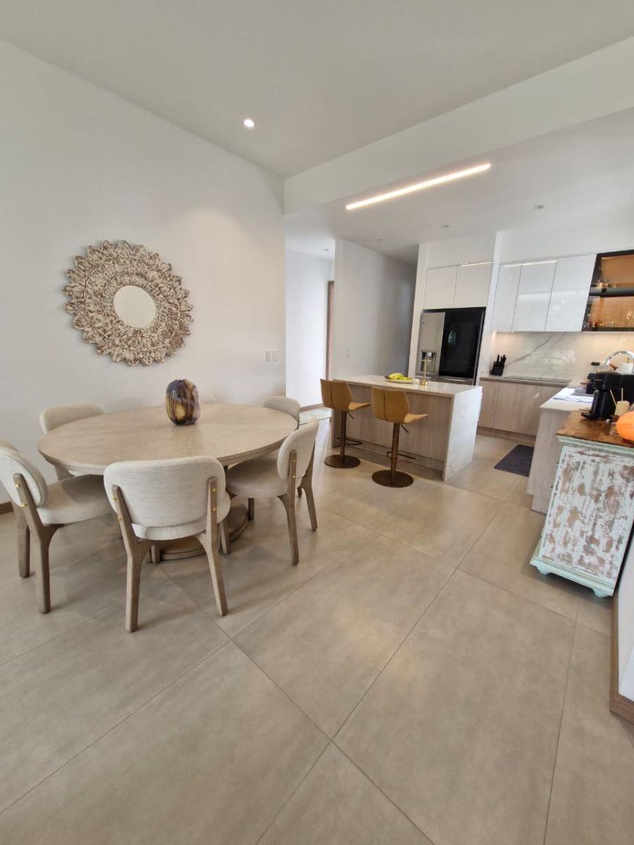 Exclusividad y Confort en un Departamento de Lujo Dentro de Urbanización Privada — imagen 7